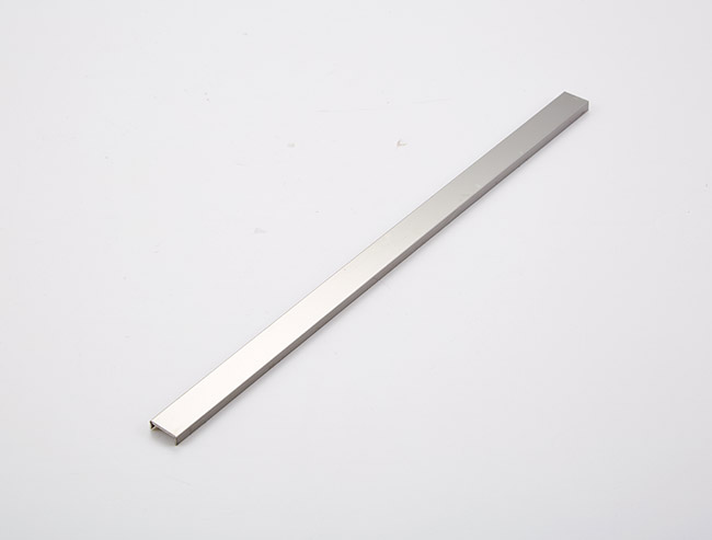 微小线条刨断线条