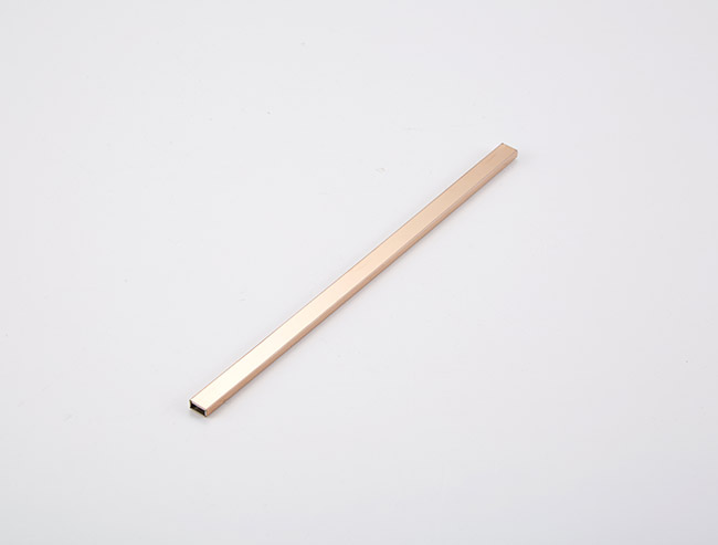 微小线条刨断线条