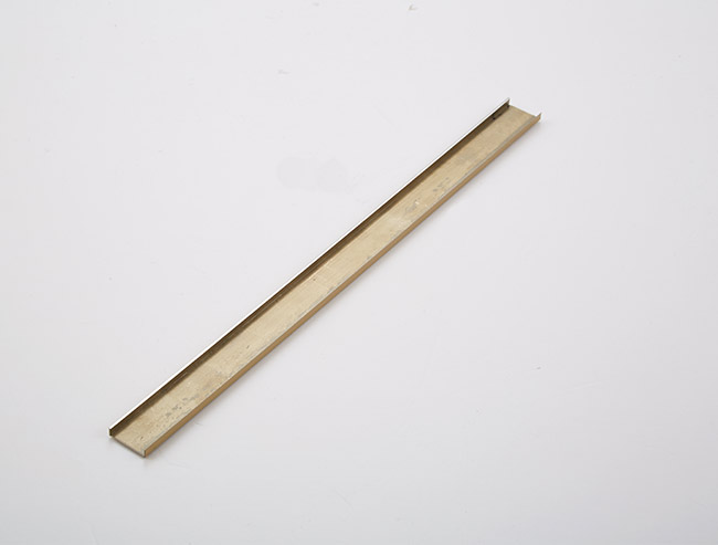 微小线条刨断线条